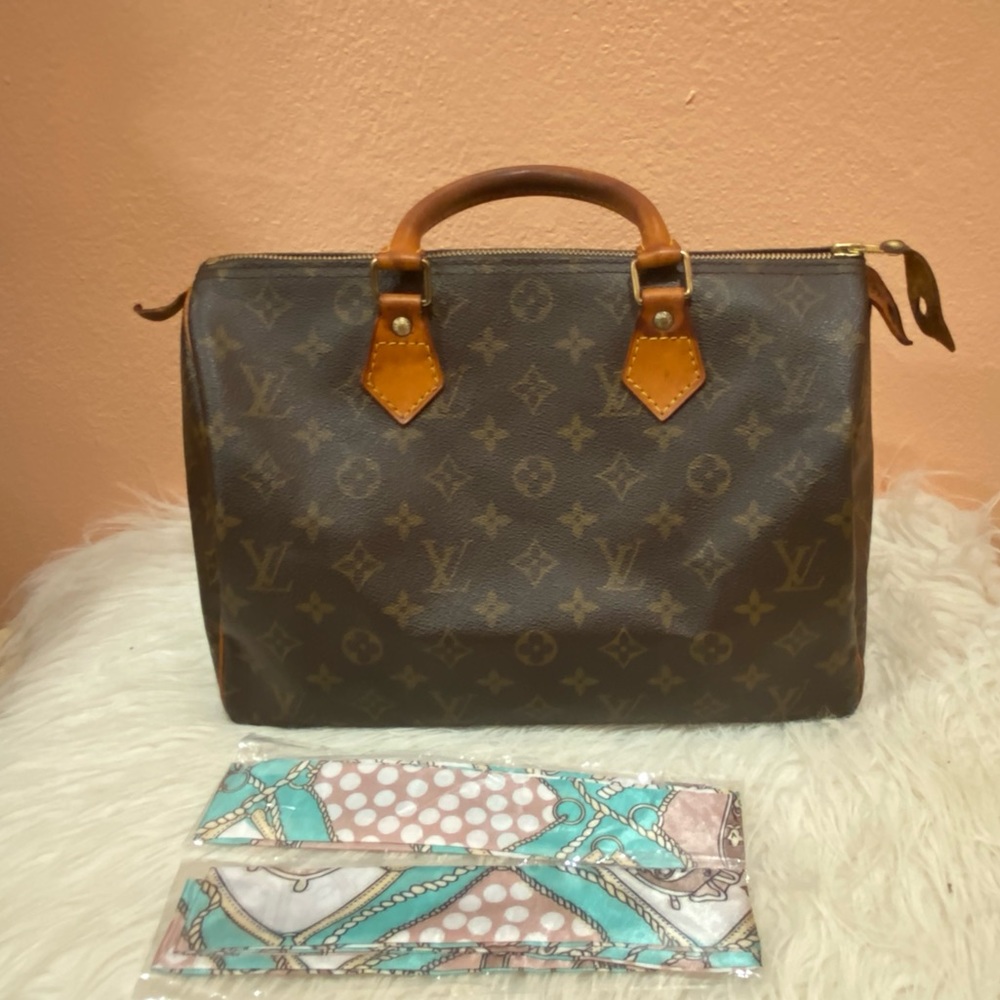 Louis Vuitton Speedy 30